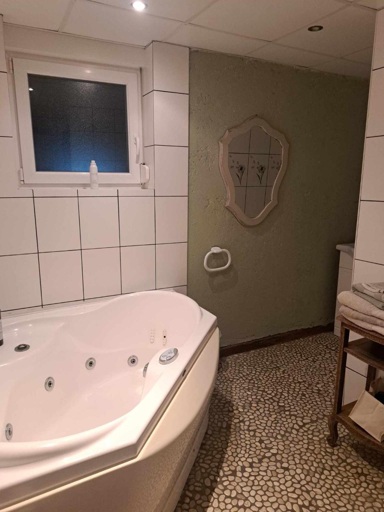 Chambres D'Hotes Les Hirondelles Gaubiving Esterno foto