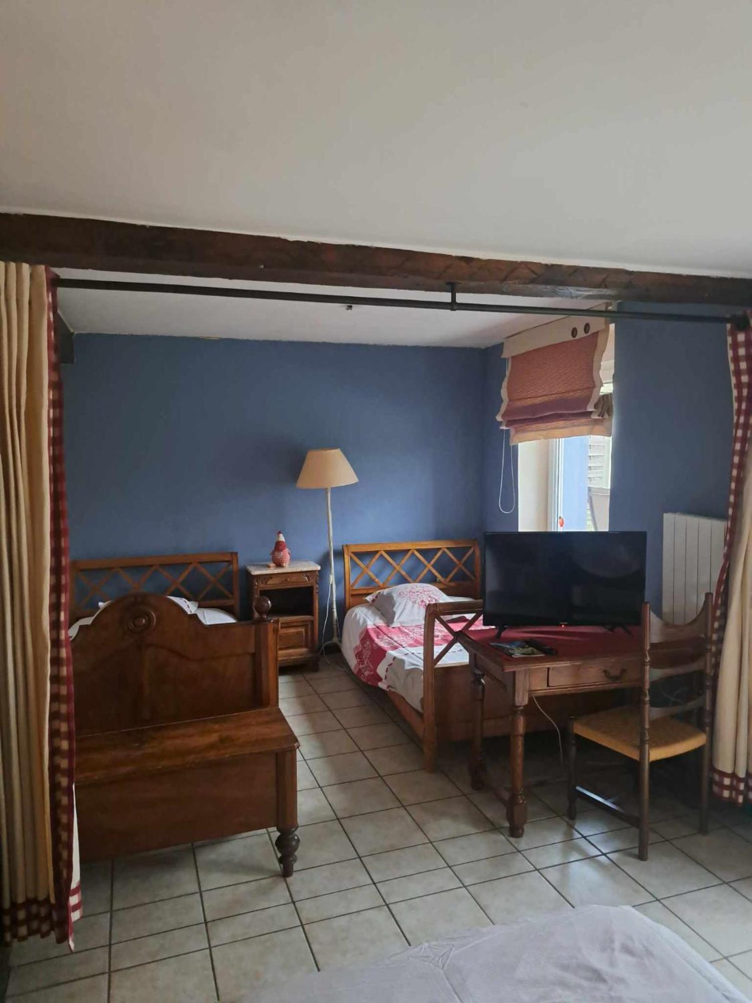 Chambres D'Hotes Les Hirondelles Gaubiving Esterno foto